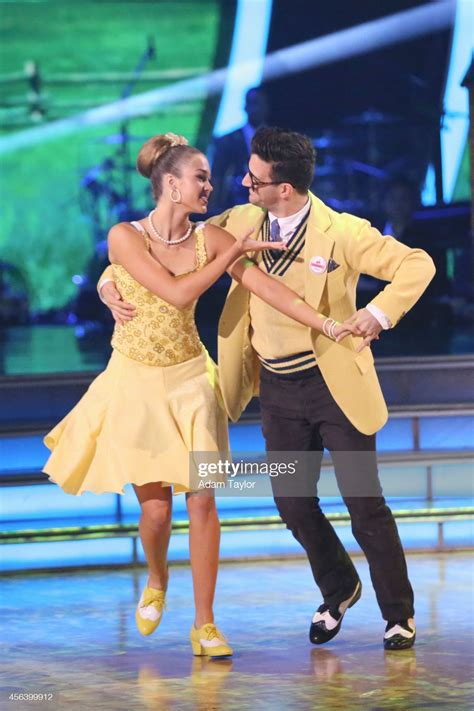 news photo stars episode 1903 eleven remaining couples randy couture viennese waltz