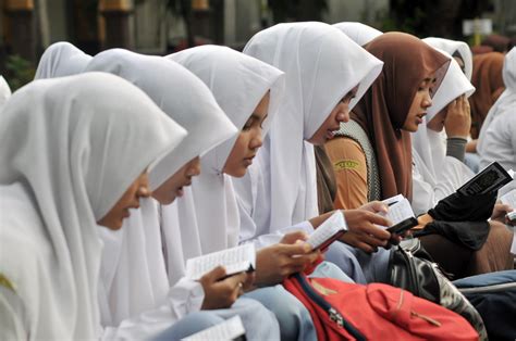 Mohammad mufid muwaffaq 29/07/2019 0. Hukum Baca Al-Quran Di Handphone Tanpa Wuduk, Boleh Ke ...