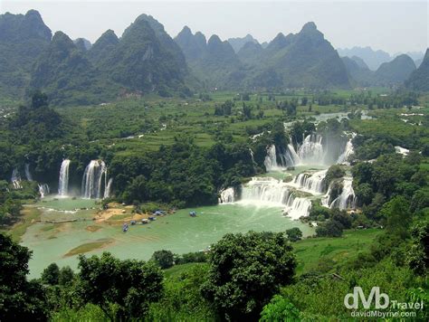 Detian Waterfall China Vietnam Border Worldwide Destination