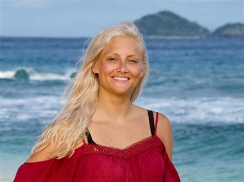 Kelley Wentworth Things To Know About The Survivor Edge Of Extinction Castaway Reality