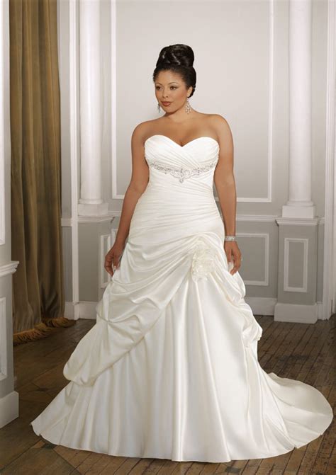 6 Wedding Dress Dos And Donts For Plus Size Silhouettes Plus Size