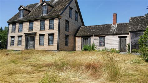 Victorian homes come in various shapes and sizes. Free Images : architecture, house, building, old, home ...