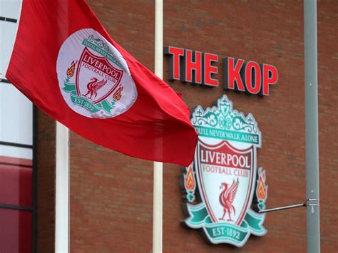 Ten historyczny stadion został otwarty w 1884 roku i jest jednym z największych w anglii. 60.000 Plätze: Liverpool plant nächsten Anfield-Ausbau