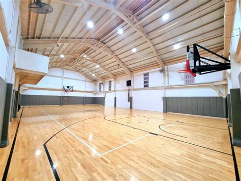 8 Best Indoor Basketball Courts In Metro Manila Go For Lokal G4l