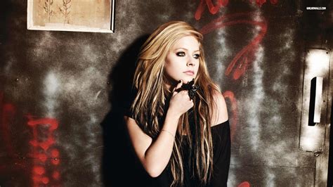 Wallpaper Model Blonde Blue Eyes Red Singer Avril Lavigne Fashion Singing Beauty Lady