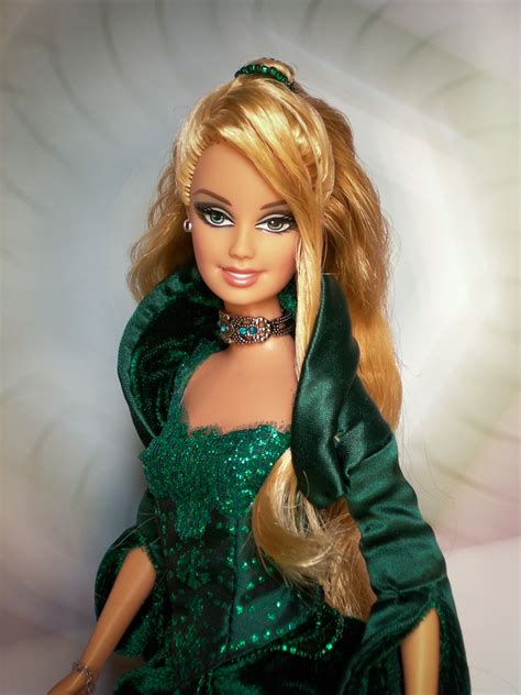 barbie® holiday 2004 mattel for over a decade barbie® dol… flickr