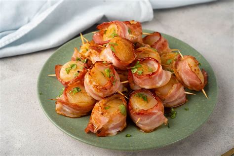 Bacon wrapped scallops: the recipe for a simple, sophisticated appetizer