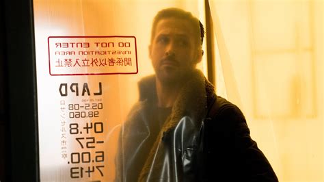 Review In ‘blade Runner 2049 Hunting Replicants Amid Strangeness The New York Times