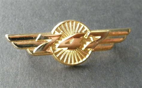 Boeing 747 Pilot Wings Gold Colored Aircraft Plane Lapel Pin Badge 15