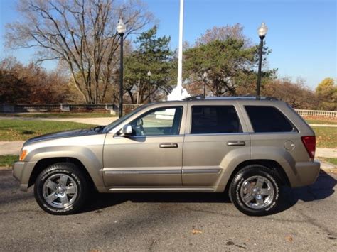 Seller Of Classic Cars 2006 Jeep Grand Cherokee Goldtan