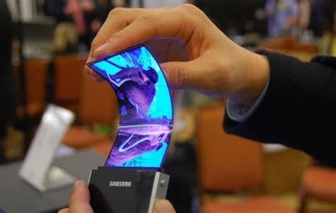 Say Goodbye To Shattered Screens Next Iphone Will Feature Flexible Oled Display [rumor] Cult