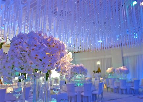 Crystal Weddings From The Ceiling