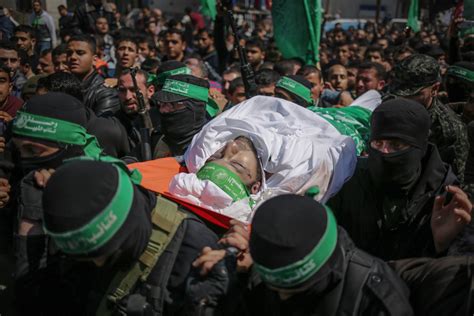 Thousands Attend Gaza Funeral Of Slain Hamas Official Palestine Al