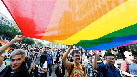 taiwan on verge of history as first asian country to allow same sex marriage