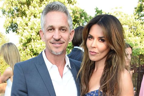 Former england national team footballer gary lineker and his brunette beauty wife danielle were married for 6 years before their marriage fell apart in january 2016. Gary Lineker and wife Danielle 'to be granted a quickie ...