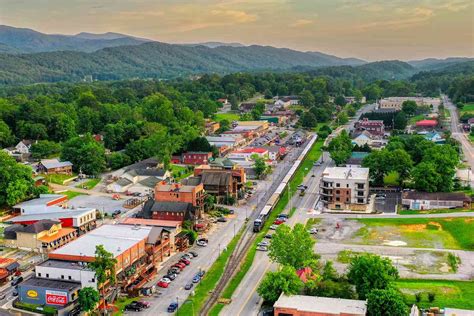 10 Best Small Towns In Georgia That Are Full Of Southern Charm