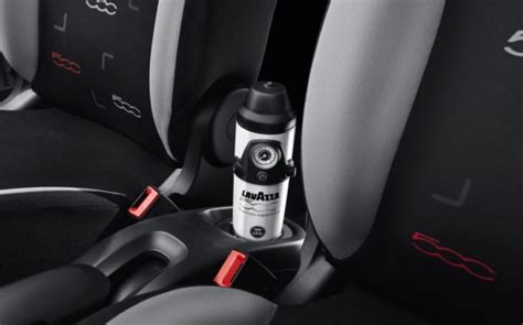 Easy to see water level, which seems like a small convenience until you have a machine that doesn't offer this. 2013 Fiat 500L Brews Controversy With In-Car Espresso Maker