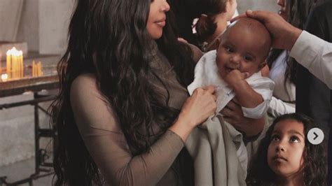 photo kim kardashian et son fils psalm sur instagram purepeople