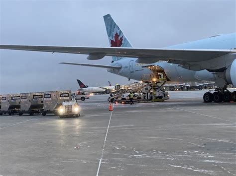 Air101 Air Canada Operates 4000th All Cargo Flight Highlighting