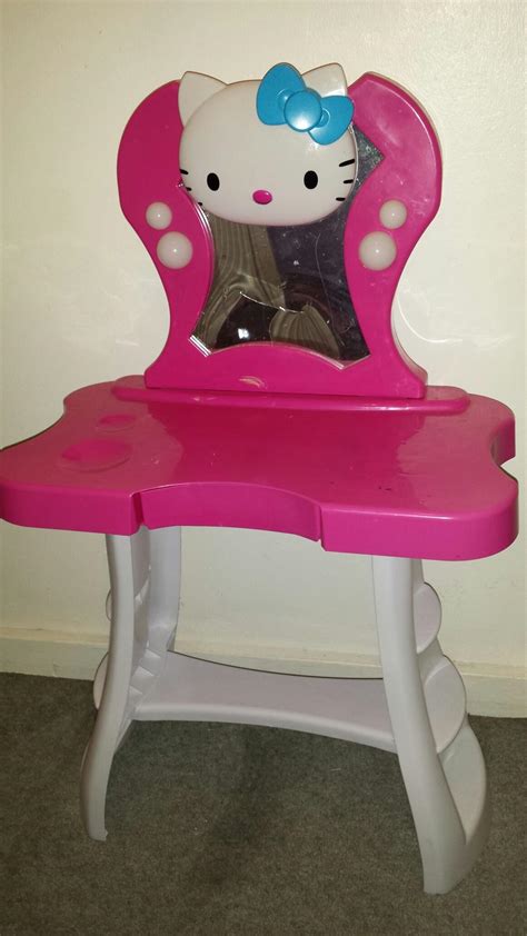 Hello Kitty Dresser In Ls11 Leeds Für 100 £ Zum Verkauf Shpock De