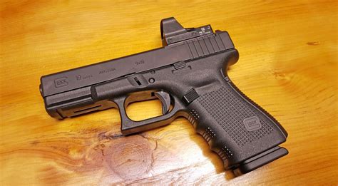 First Look Introducing The Glock 17 Mos And Glock 19 Mos Concealed