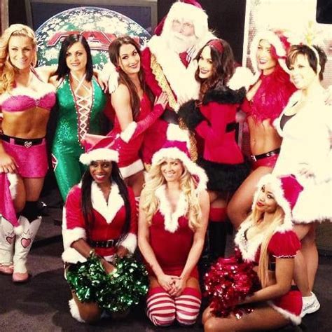 Various WWE Divas From The Past Scrolller