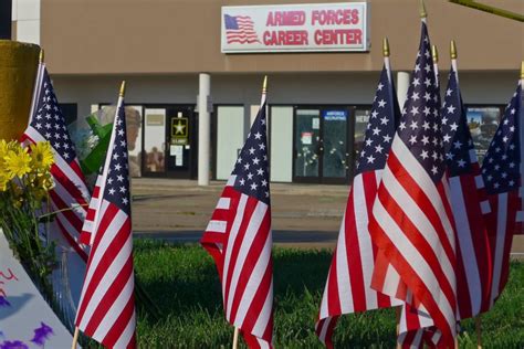 Should Service Members At Military Recruiting Centers Be Armed