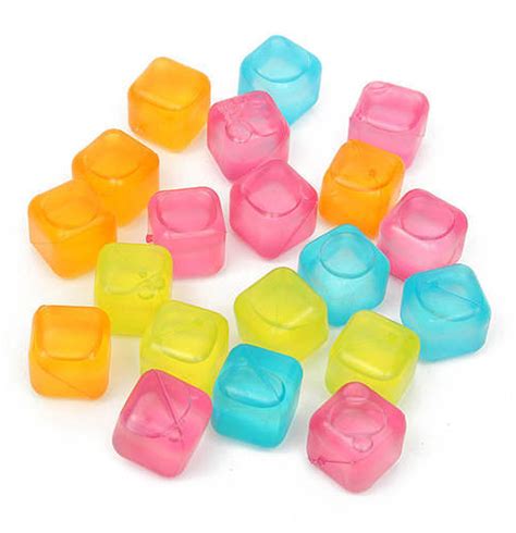 24 Pieces Reusable Ice Cubes Plastic Funky Flair