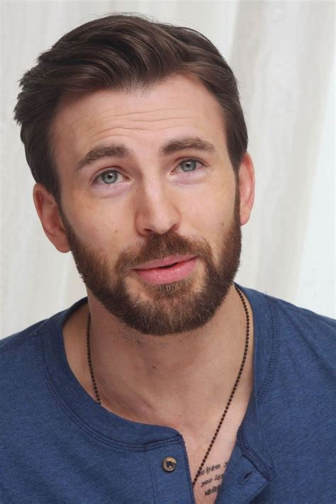 Tattoo artist london reese explained the meaning behind chris evans' tattoos in an exclusive chat with nicki swift, saying that the star might play. Cute Evans😊😊😘😋 | Chris evans, Chris evans tattoos, Chris ...