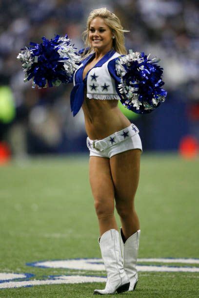 4197 Dallas Cowboys Cheerleaders Photos Photos And Premium High Res
