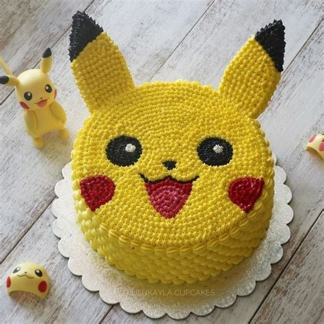 Pin By Sarah Melin On The Perfect Cake Pikachu Cake Pikachu Cake