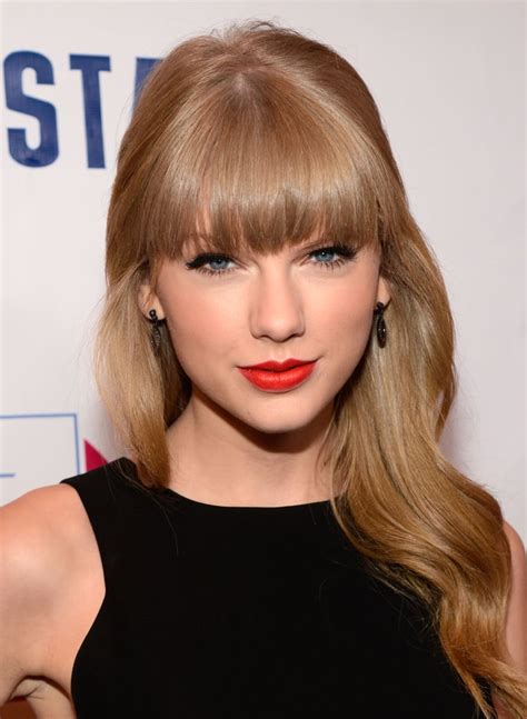 2012 Taylor Swifts Best Hair And Makeup Looks Popsugar Beauty Photo 15