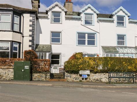 Full circle now has three cosy scandinavian cabins that each sleep six people. Prospect Lodge | Portinscale | The Lake District And ...