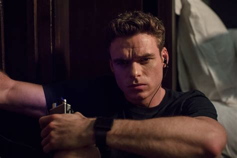 Richard Madden Says His Bodyguard Sex Scenes Left His Mum ‘hysterical’ Entertainment Daily