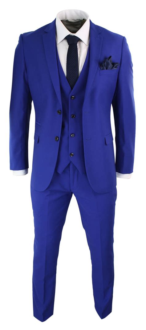 Nous utilisons des cookies pour vous garantir la meilleure experience sur notre site. Costume 3 pièces homme bleu roi coupe ajustée chic ...