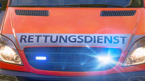 Maybe you would like to learn more about one of these? Motorradfahrer bei Unfall auf der A9 lebensgefährlich verletzt