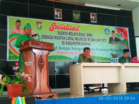 Sentiasa ringan tulang dengan membantu rakan GoRiau - Ratusan Kepsek Ikuti Sosialisasi Budaya Melayu ...