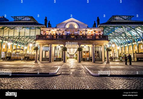 Covent Garden Piazza High Resolution Stock Photography And Images Alamy