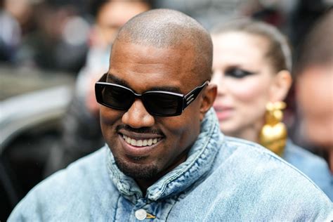 Kanye West Beefs With Another Collaborator Throws Shade At Gap Trendradars Uk