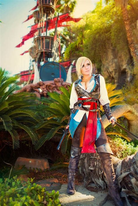 Lady Pirate Assassin S Creed Cosplay Gallery Project Nerd