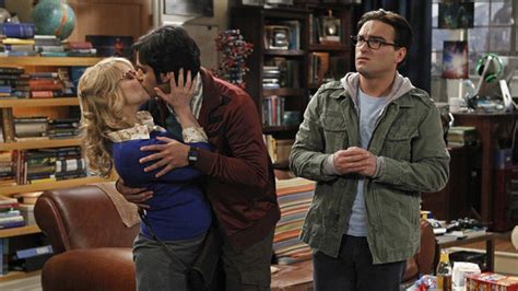 Raj Kiss Bernadette Raj Kiss Bernadette The Big Bang Theory By