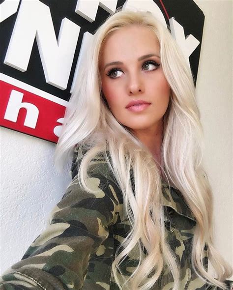 49 hot pictures of tomi lahren which will make you fantasize her the viraler