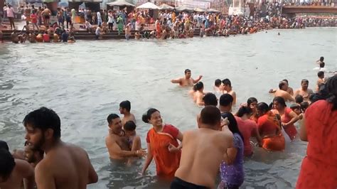 Ganga Snan Har Ki Pauri Snan Haridwar Uttar Pradesh Open Bath Public