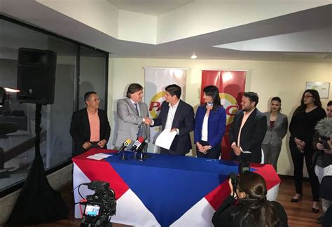 Carlos Alvarado Recibió El Apoyo De Miembros Del Partido Nueva