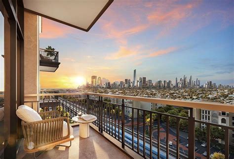 Dubais Luxury Property Market Soars Powered By Record Breaking