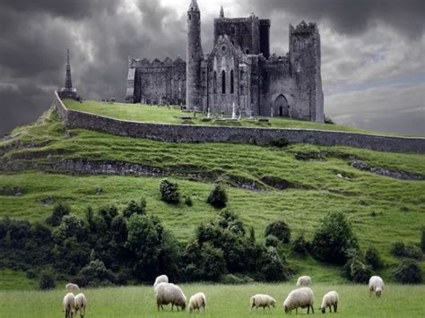 45 Irish Castle Desktop Wallpaper On Wallpapersafari