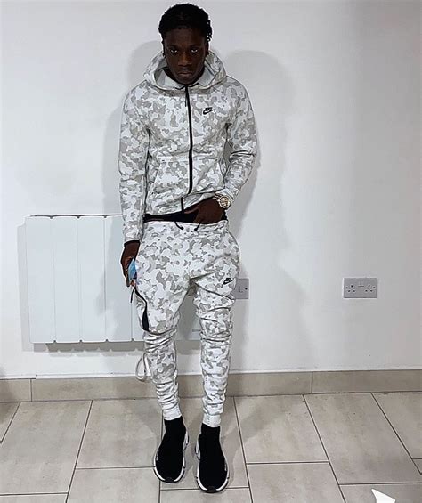 Best compilation tiktok drip usa drip uk drip and france. TrackieSZN on Instagram: "Trackie Mode ⚪️ 💸💧 Follow ...