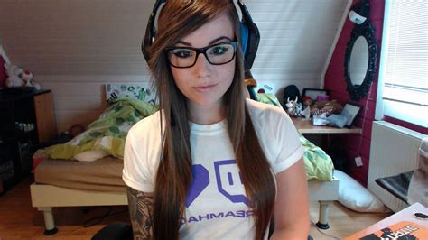 The Top Hottest Female Twitch Streamers Of That