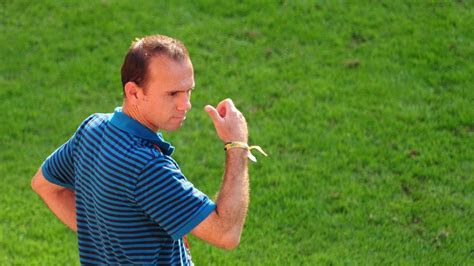 Harassment claims lead to Santos coach's exit - BVM Sports