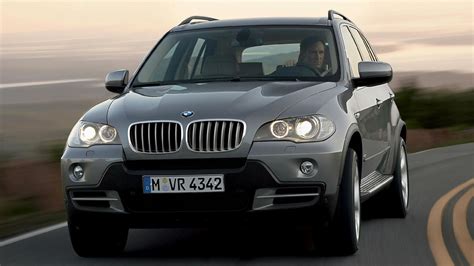 I recall their being some radio not working threads and the result was a my guess is that maybe the most is not working or the logic 7 amp burned or i called bmw complaint resolution, they said that the cpo warrantly does not. BMW X5, X6 made 2007 to 2010 recalled for engine fire ...